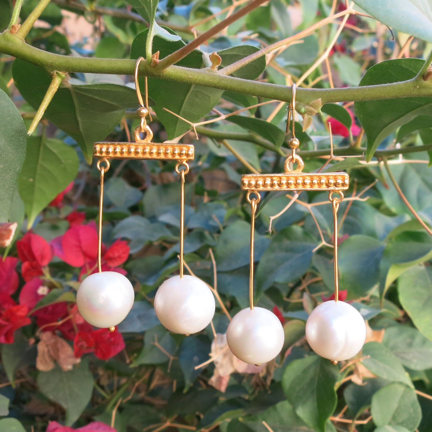 Lightweight Crotalia Pearl Earrings