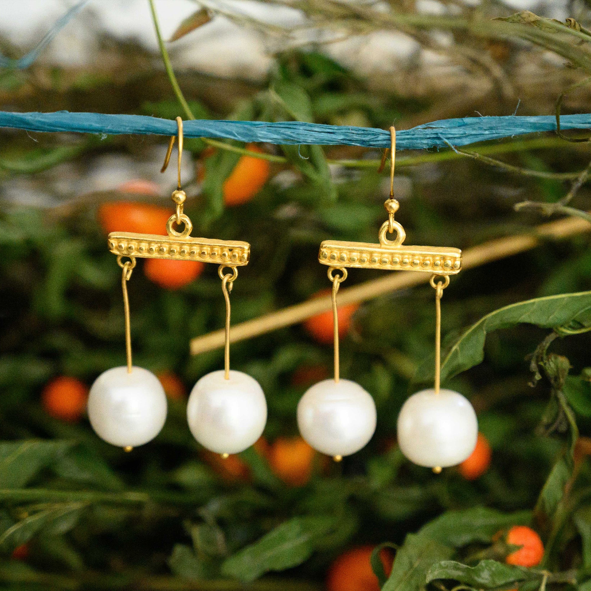 Lightweight Crotalia Pearl Earrings