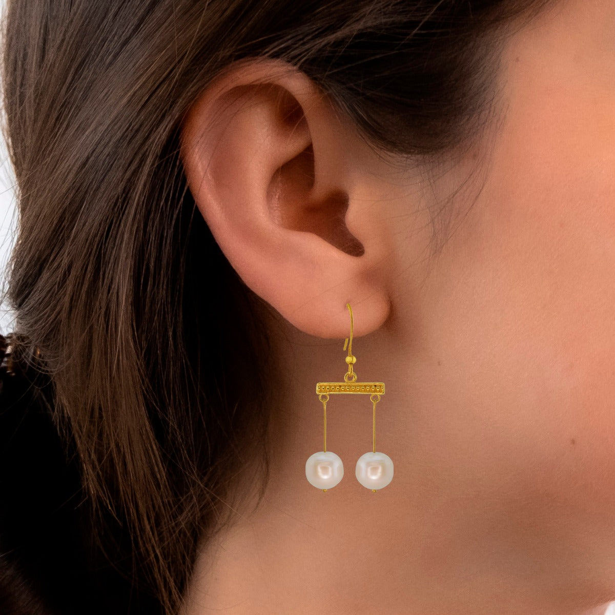 Lightweight Crotalia Pearl Earrings