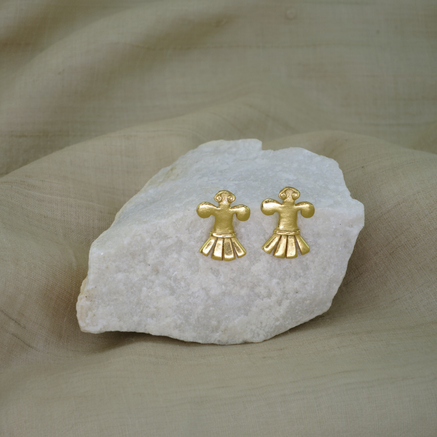 24k GP Muisca Bird with Open Feathers 0.8" Drop Earrings