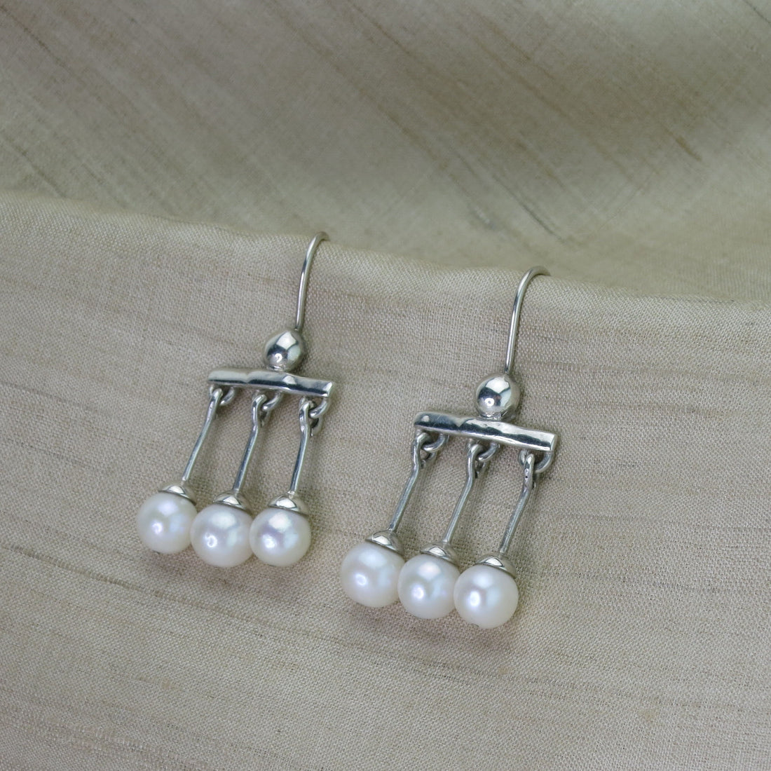 .950 Silver Roman Crotalia Pearl 1.7" Dangle Earrings