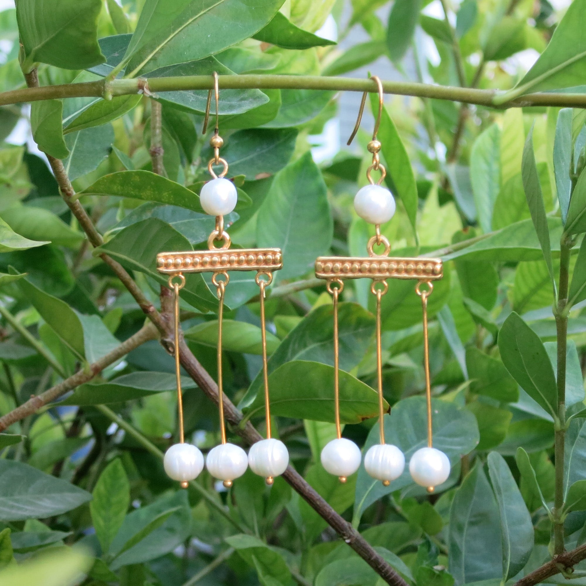 Minimalist Crotalia Pearl Earrings