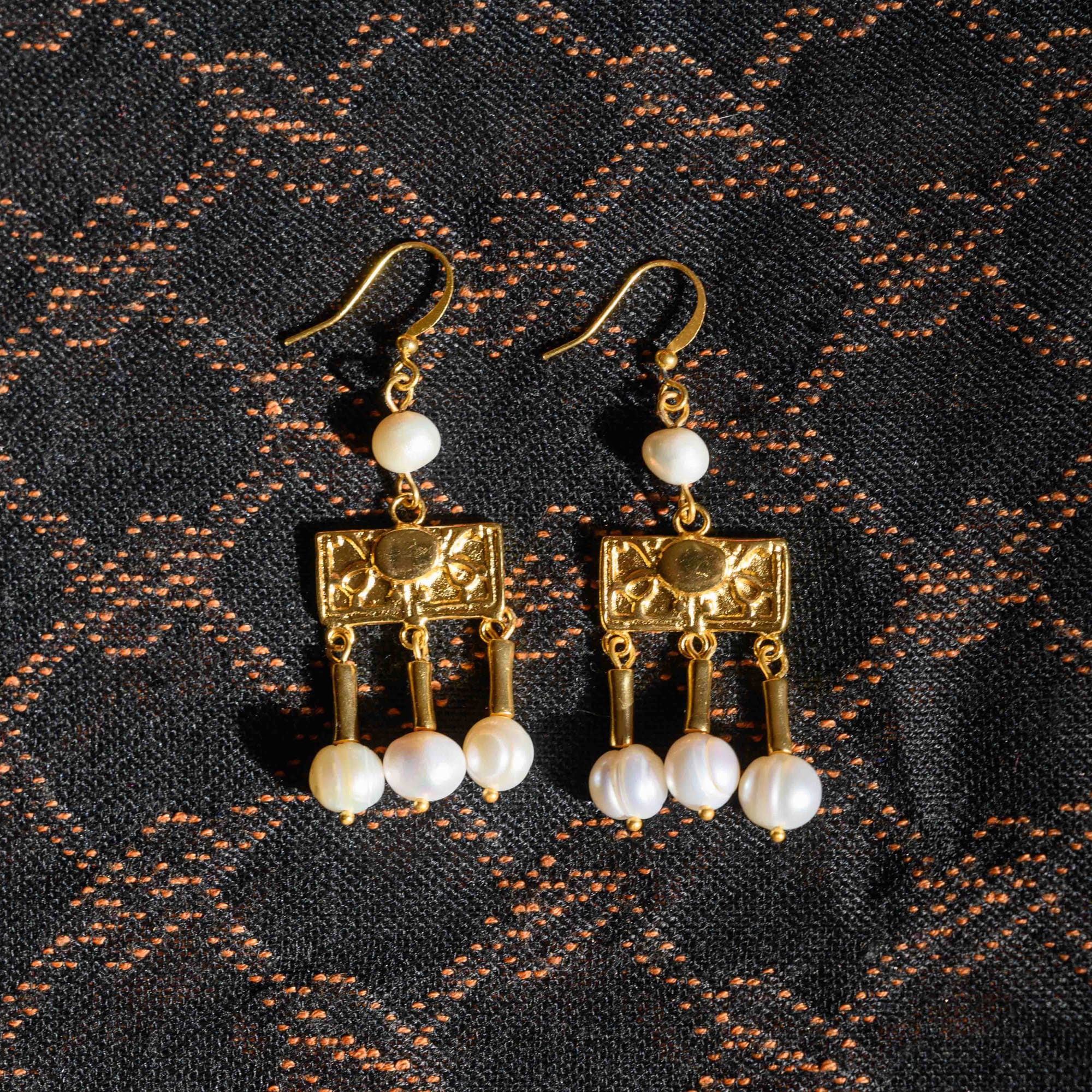 Roman Crotalia Pearl Earrings