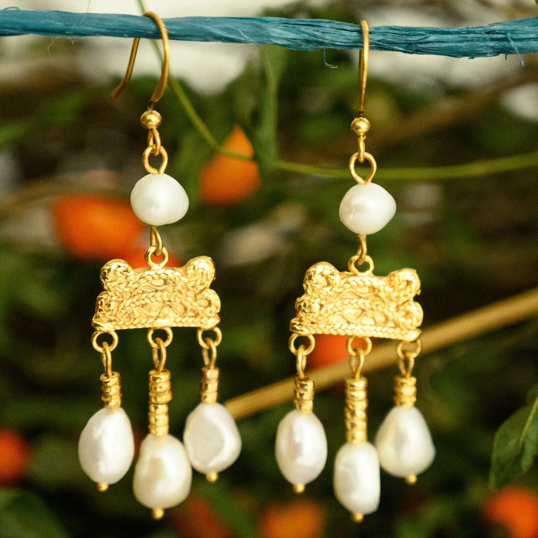 Roman Crotalia Pearl Earrings