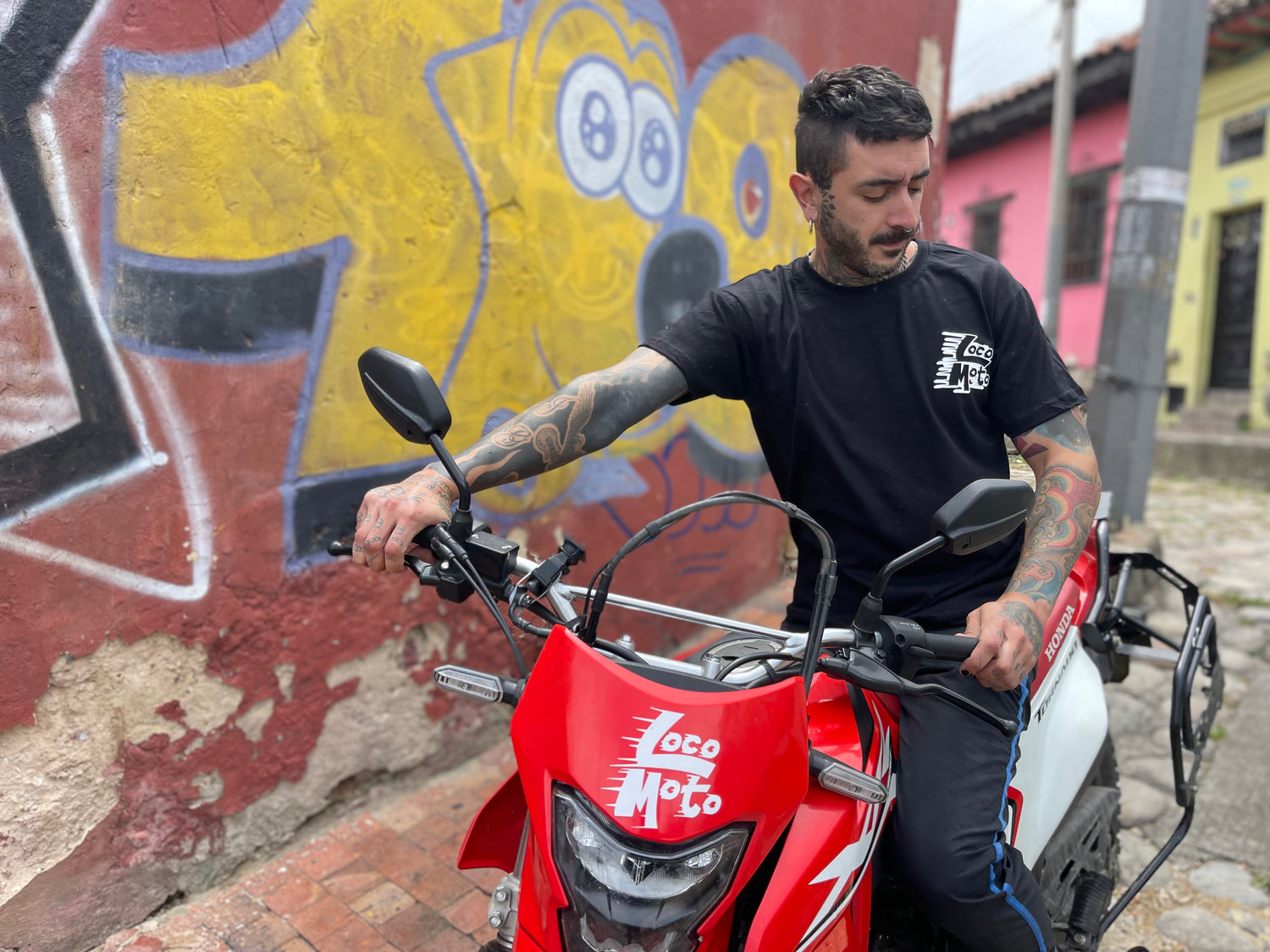 Curvas Peligrosas | Motorcycle T-Shirt | Loco Moto