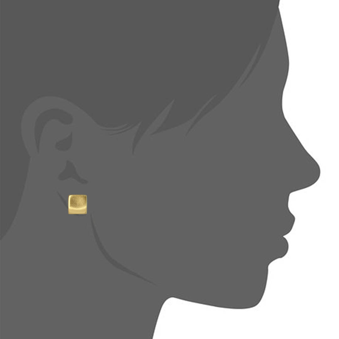 Plain Cube Stud Earrings (M) by ACROSS THE PUDDLE
